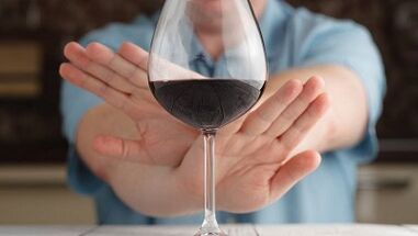 Πώς να σταματήσετε να πίνετε αλκοόλ μόνοι σας